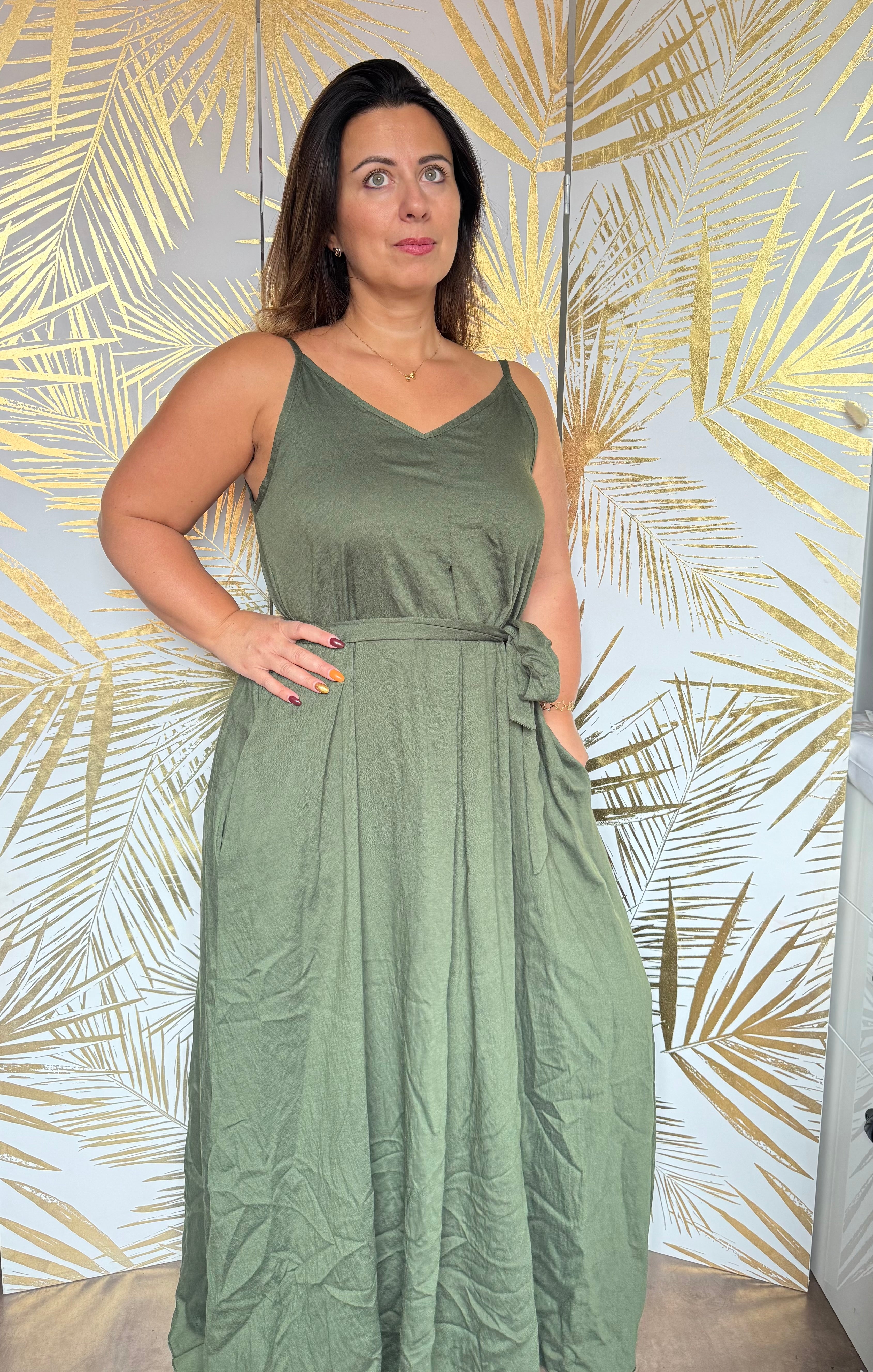 Robe kaki à poches