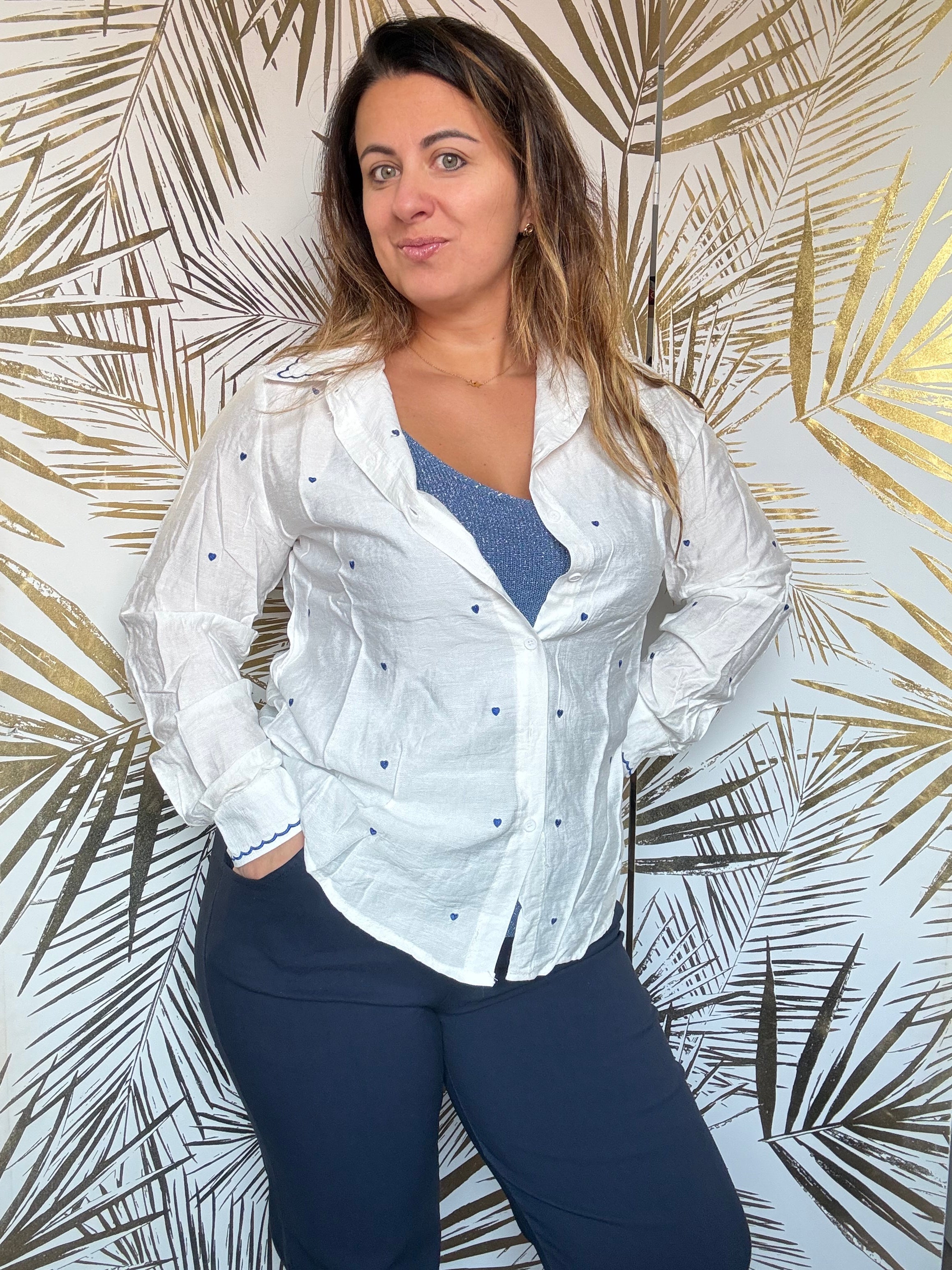 Chemise chic à cœurs