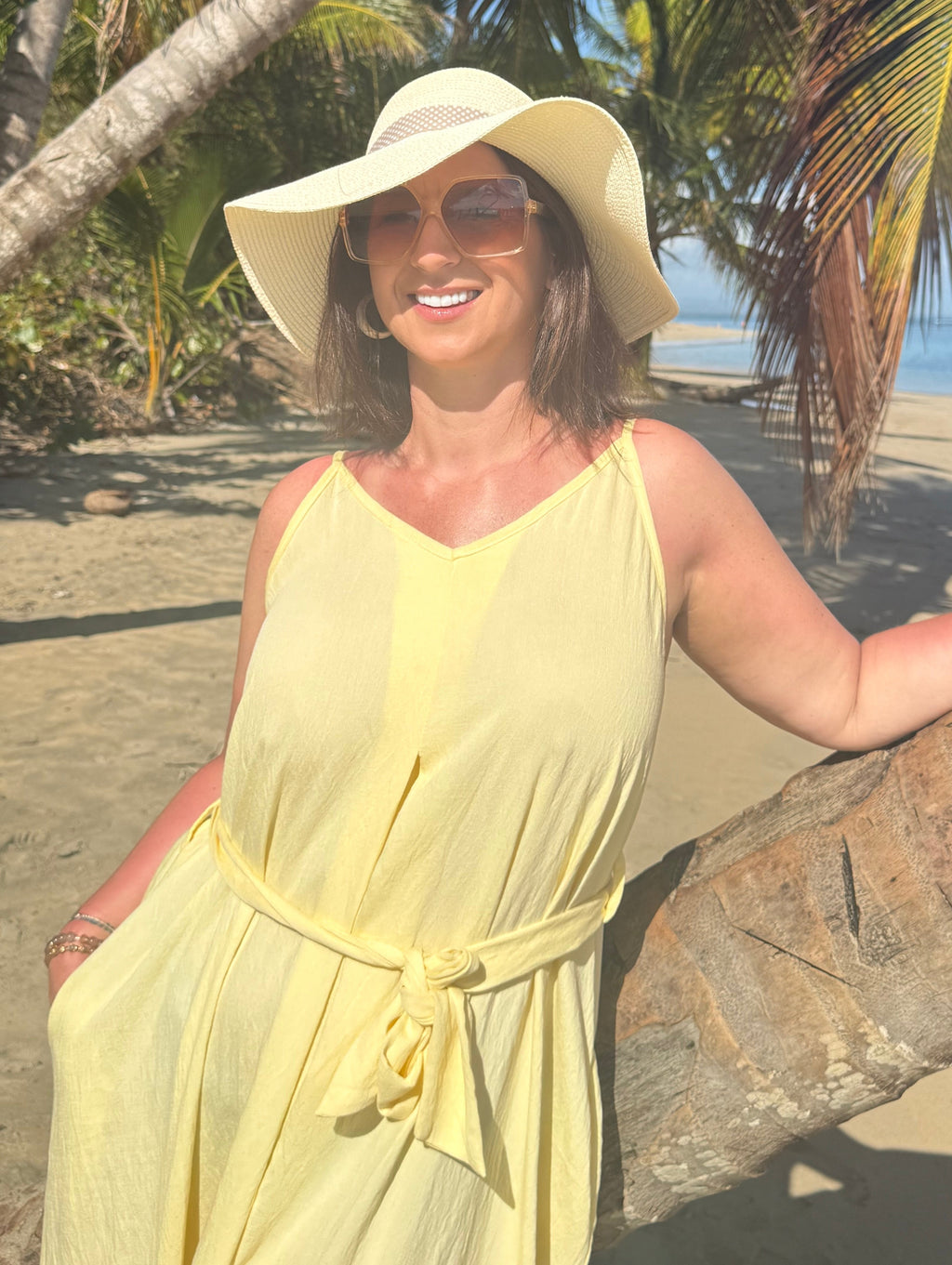 Robe jaune à poches