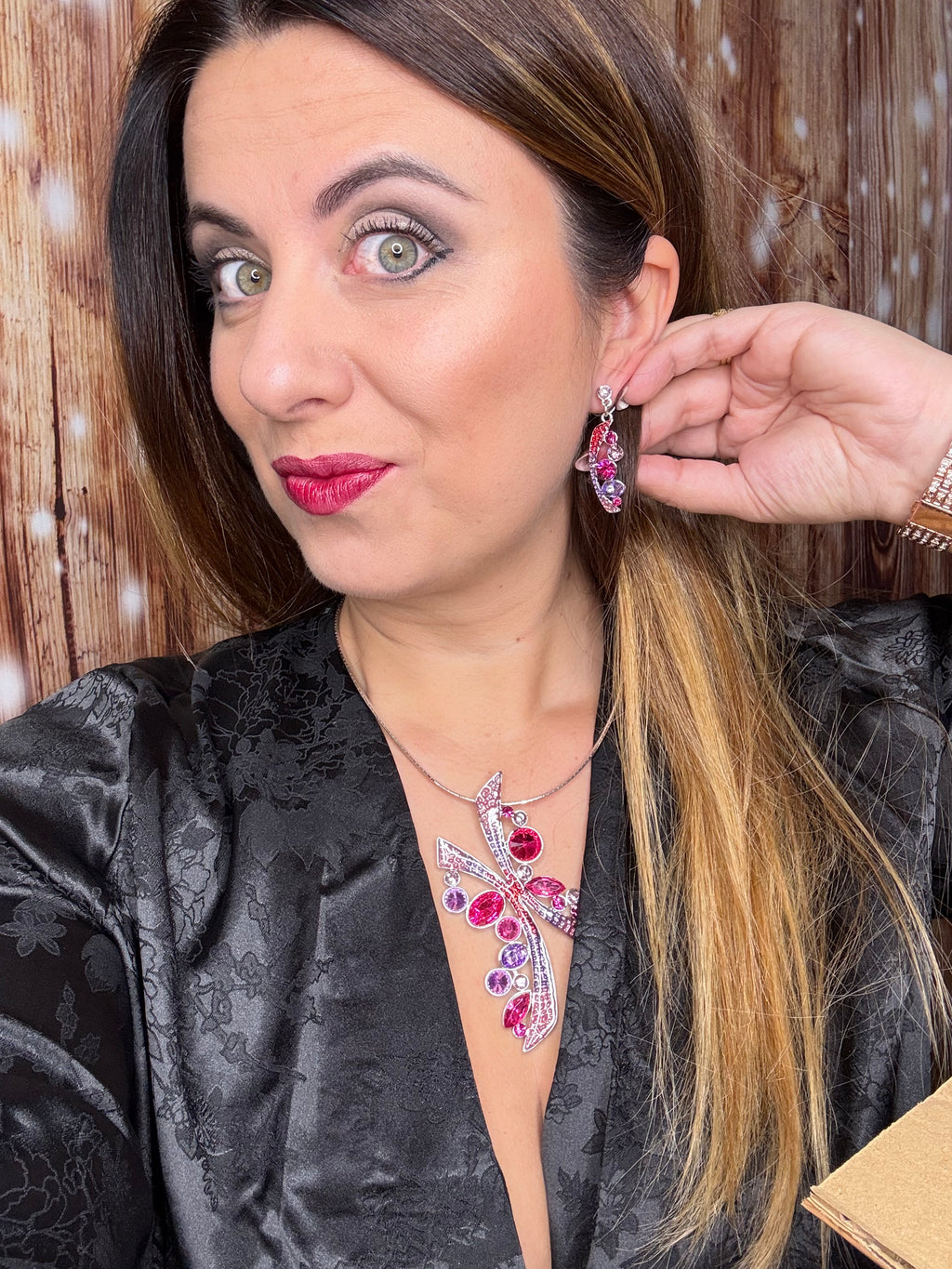 La parure de strass Rose