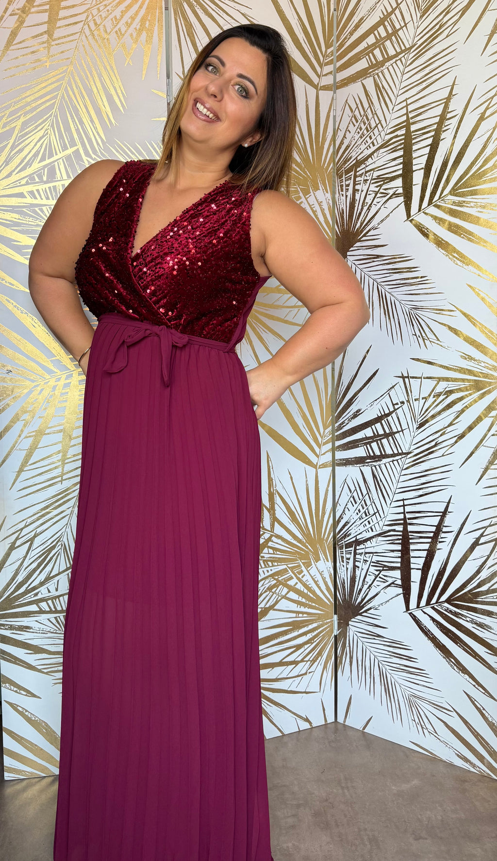 Robe plissée à sequins