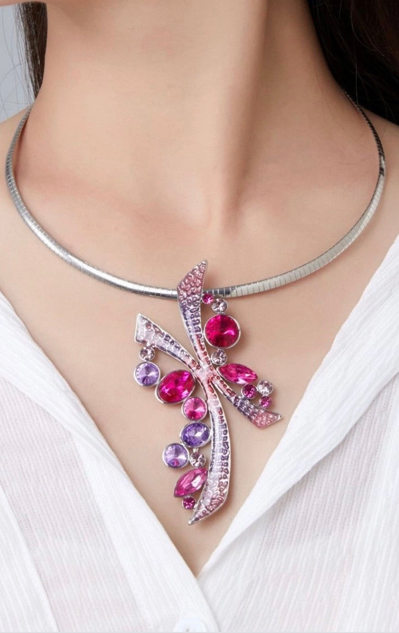 La parure de strass Rose
